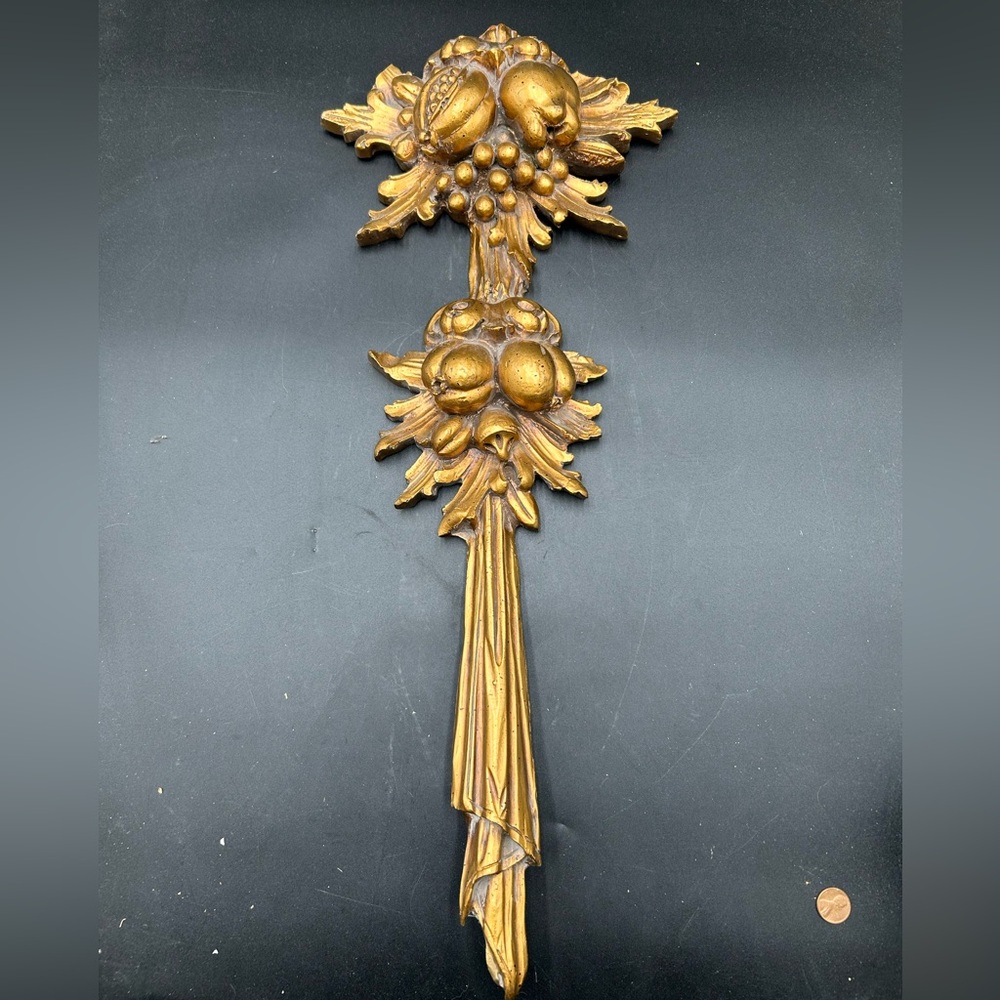 Hickory Manor House Gold Wall Accent